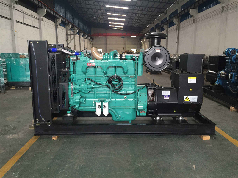 崇信如何判断一个电压表是否具有自动量程切换功能？