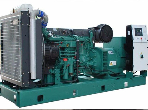 崇信升级现有发电机组的成本大概是多少？