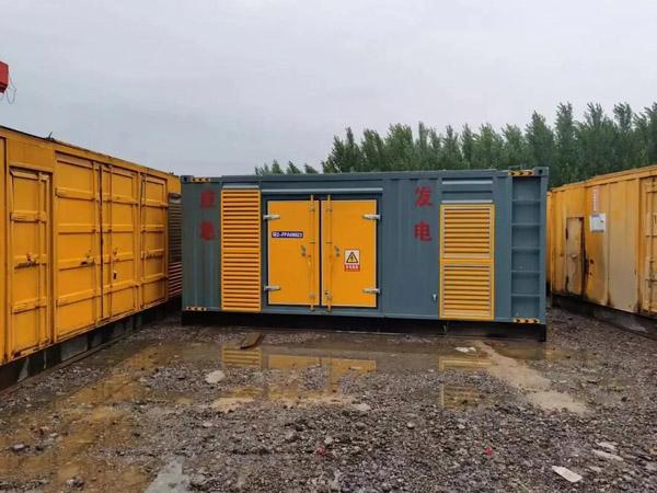 崇信柴油发电机如何判断干式空气滤清器是否需要更换？