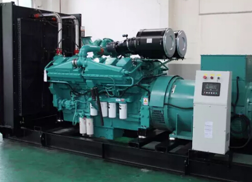 崇信发电机如何选择合适的除垢剂来清洗水冷式机油散热器？